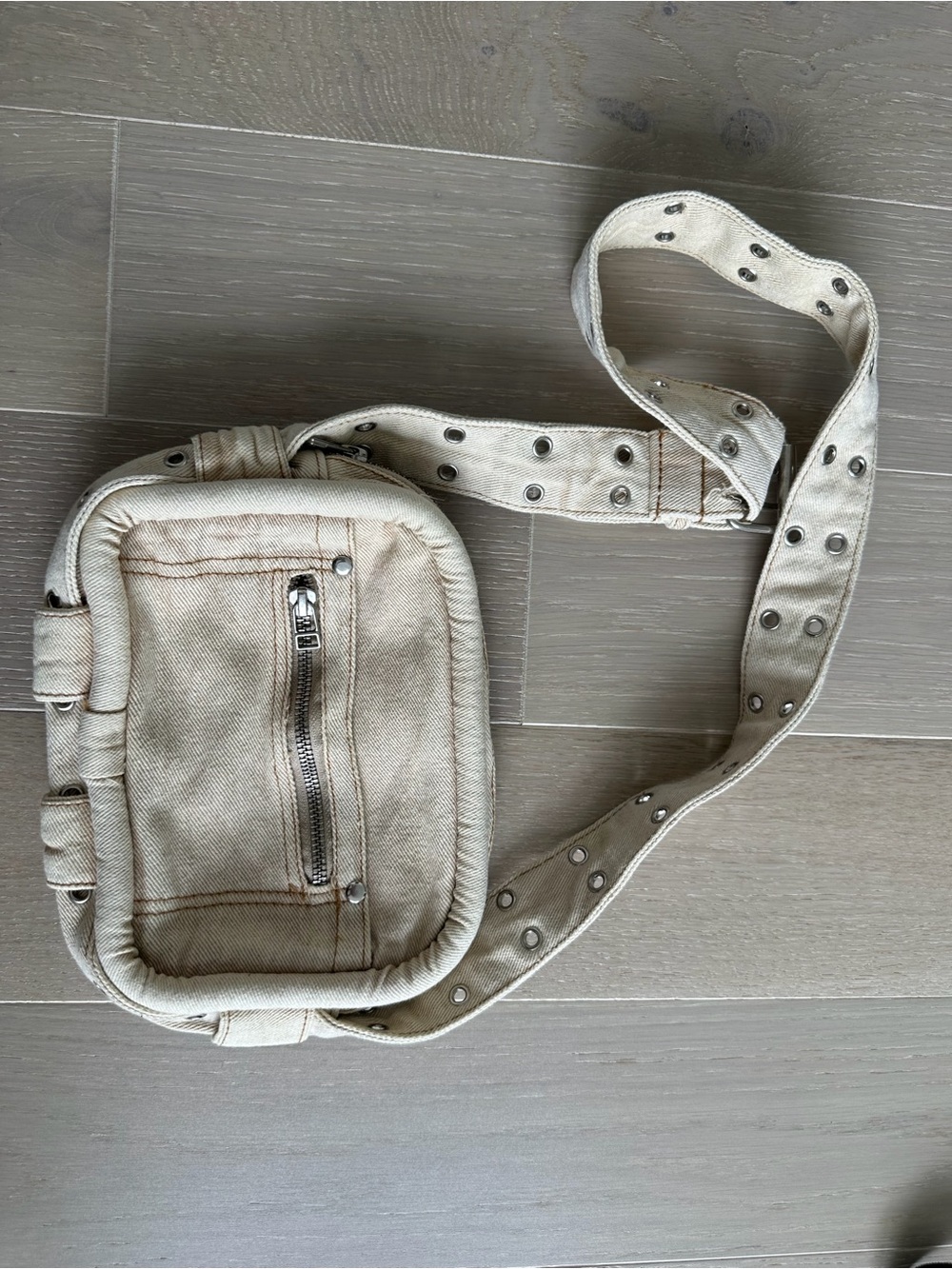BDG Canvas Crossbody Bag in Light Beige - Casual Shoulder Bag